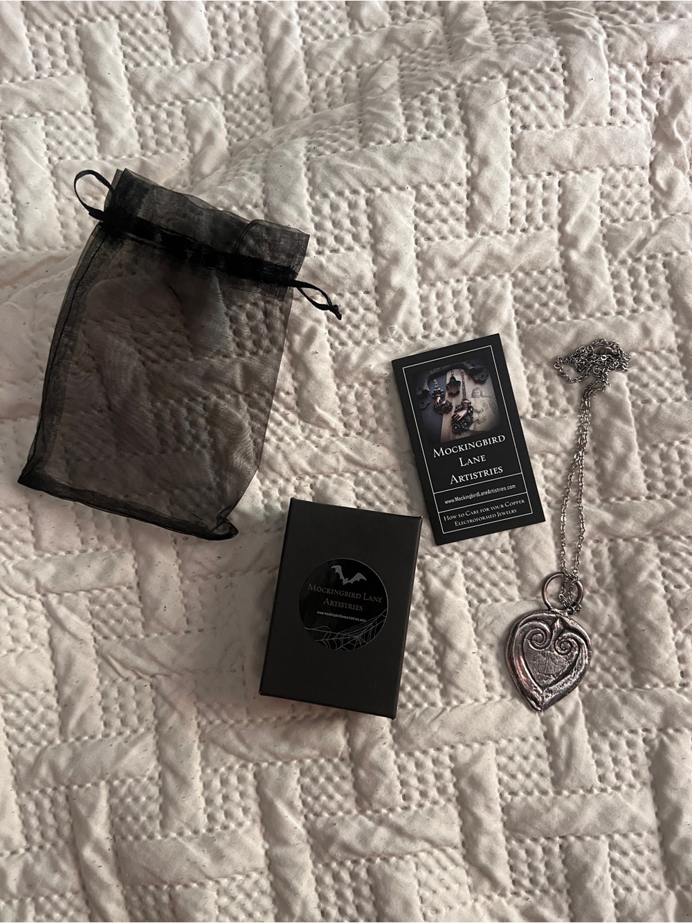 Mockingbird Lane x Gravestone Girls silver heart necklace NIB